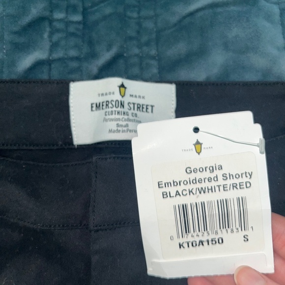 UGA shorts - Picture 4 of 5